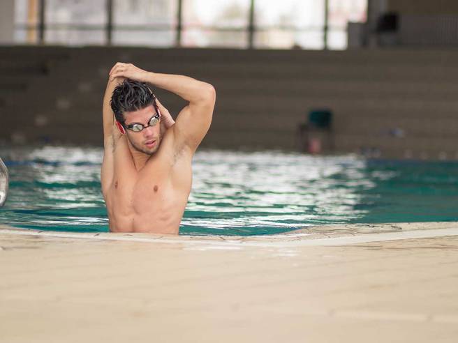 Obrázok ku článku Recenze JBL Endurance Dive: Sportovní sluchátka, která si vezmete i do bazénu