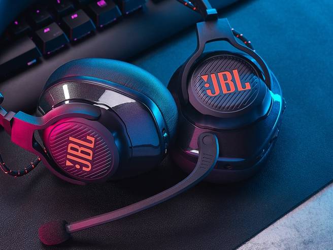 Obrázok ku článku JBL vstupuje do světa herních headsetů s novou sérií Quantum